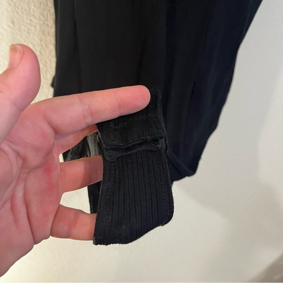 Privacy Please Privacy Please Noni Bodysuit Black size large ribbed plunge neck - Picture 9 of 10